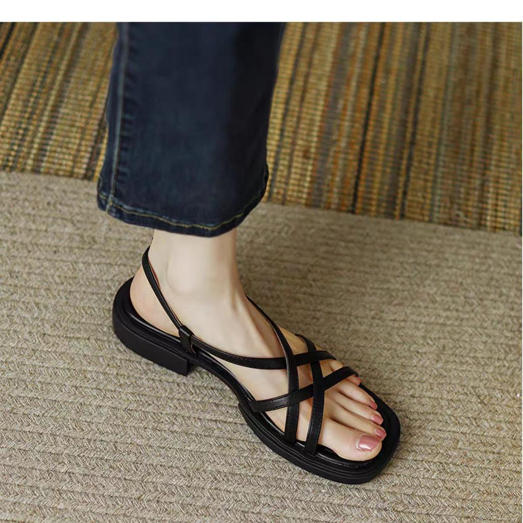 Retro Roman shoes medium heel thin belt summer new British style cross belt thick heel outer sandals