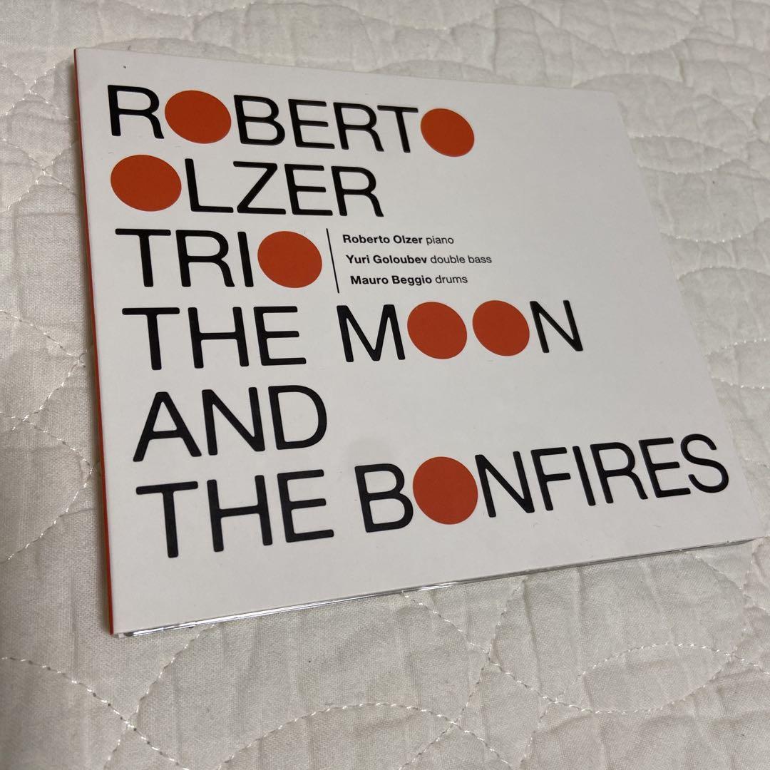 

[USED] Roberto Olzer Trio - The Moon and the Bo