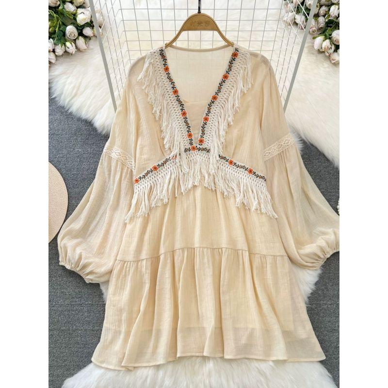 Lantern Sleeve Tassel V-neck Patchwork Loose A- line Dress