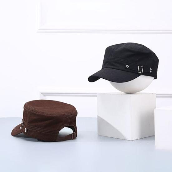 Unisex-Baseballkappe aus gewaschener Baumwolle mit flachem Oberteil, verstellbar, mit Druckknopfverschluss hinten.