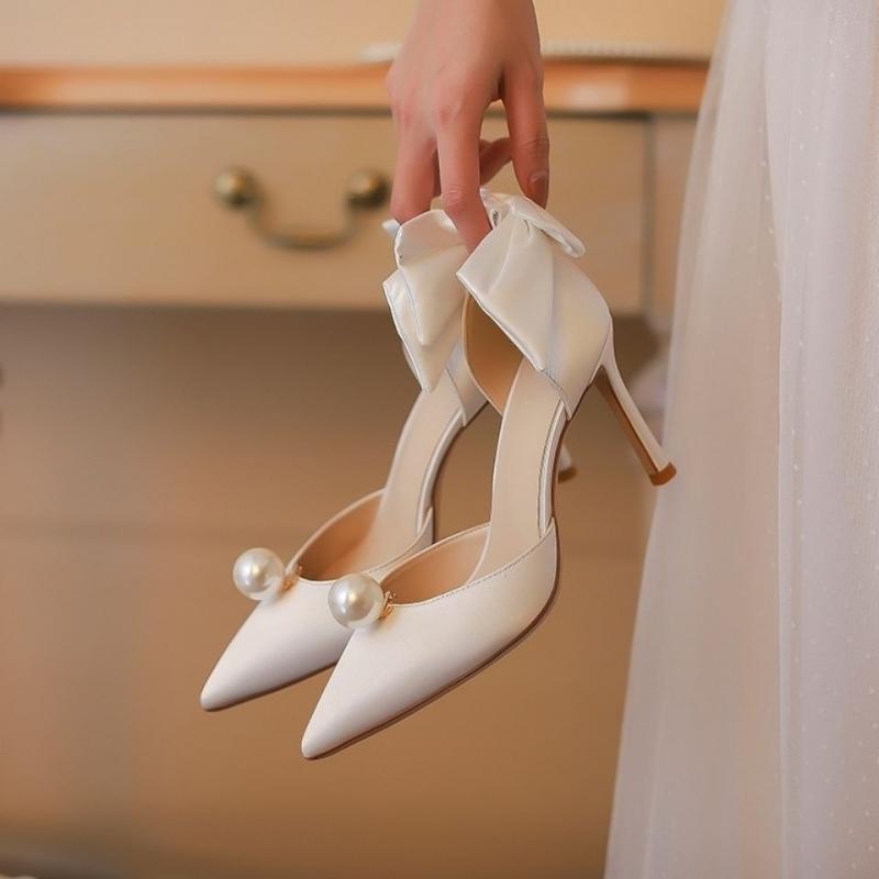 Fashion 2025 Pearl French Bow Bride, Pearl Design Sense Fashion Show, Niche High Heels, Wedding Shoes And Sandals