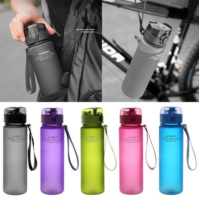Bouteilles d'eau anti-fuite pour sports de plein air de 560 ml, tasse d'eau de sport givrée, bouilloire portable pour étudiants avec couvercle, verres sans BPA