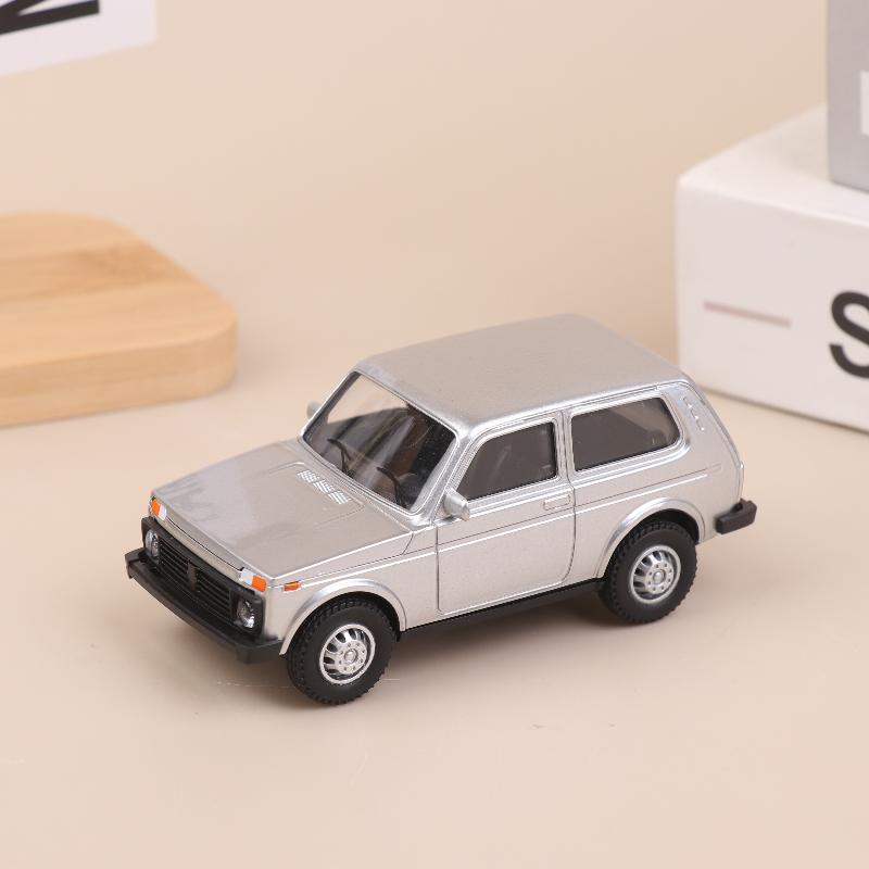 1/43 Scale Simulation Alloy Car Model Retro Diecast Metal Toy Car Ornaments Desktop Decoration Collect Hobby Gifts