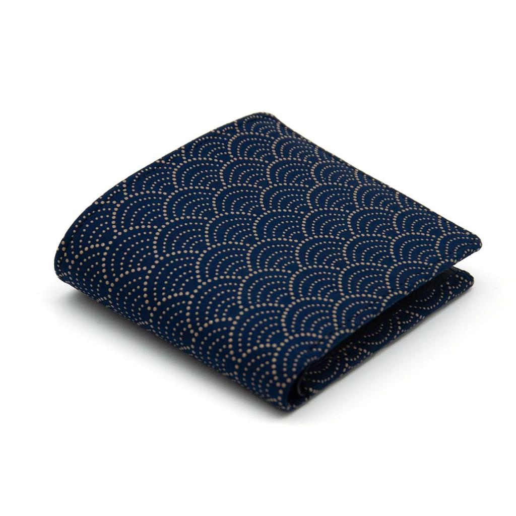 Inden Wallet Coin Purse Deerskin Traditional Craft Made in Japan Navy Blue with White Lacquer Seigaiha [Indenya] Bi-fold Men's No.2006 ([14-004]
