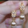 Coffee super flash opal leaf pearl earrings 111 silver needle temperament personality light luxury earrings earrings