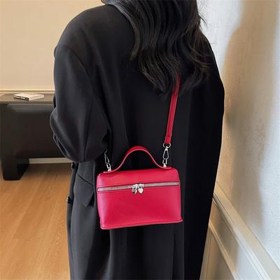 Spring New Small Exquisite Bag Women's High-end Sense Portable Lunch Box Versatile Hand Carry Messenger Bag Single Shoulder