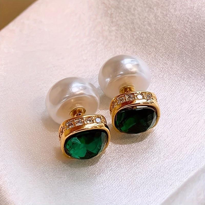 Retro Elegant Geometric Square Design Earrings with Inlaid Green Zirconia Ear Studs for Women's Daily and Party Occasions