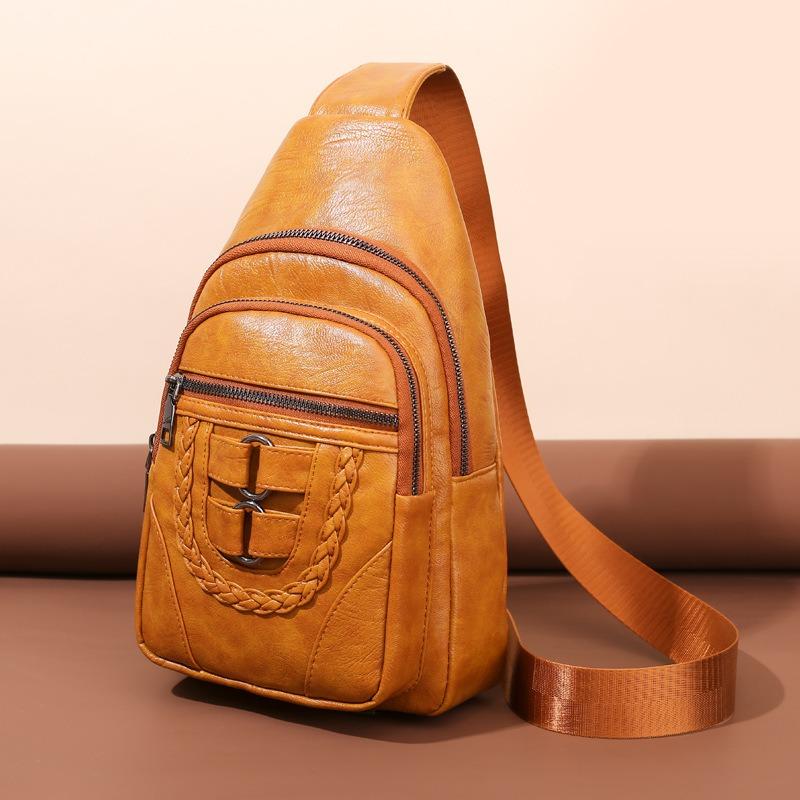 New Women's Bag Simple Breast Bag Soft Leather Texture Shoulder Bag Fashion Retro Messenger Bag Casual Travel Bag
