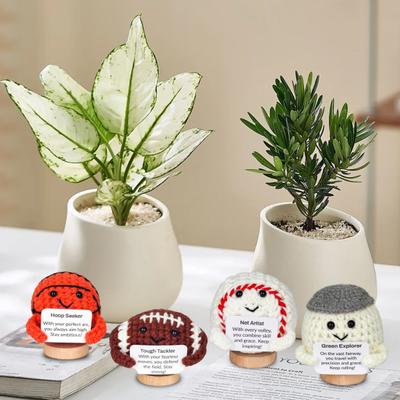 Mini Häkeln Sport Ball mit Positive Karte Holz Basis Stricken Basketball Fußball