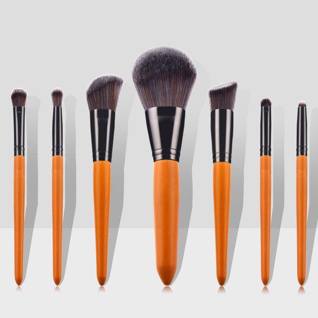 

Stroke of Beauty - Set of 7: Makeup Brush T-07-070 - 7 Pcs - Wood