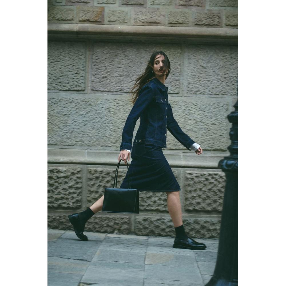 

Юбка-карандаш из денима HM темно-синего цвета