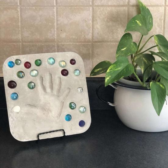 Yousheng Large DIY Stepping Stone Kit, Square Handprint Stepping Stone, Mother's Day Keepsake Craft, Indoor Outdoor Garden Stone with 26 Letter Stamps
