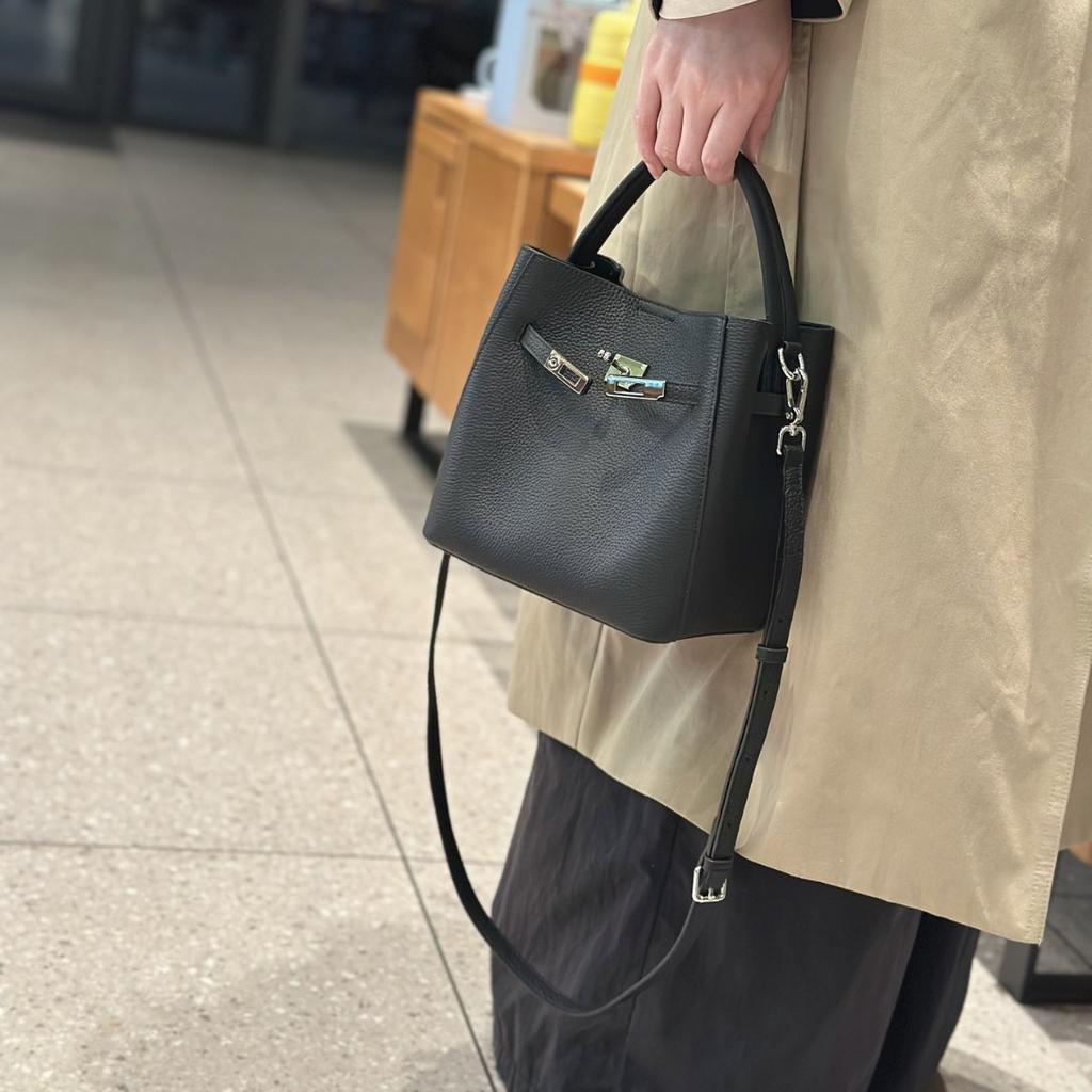 Nuova Borsa Secchiello Intrecciata in Vera Pelle per Donna, Strato Superiore Pelle di Mucca, Borsa a Spalla/a Mano Versatile