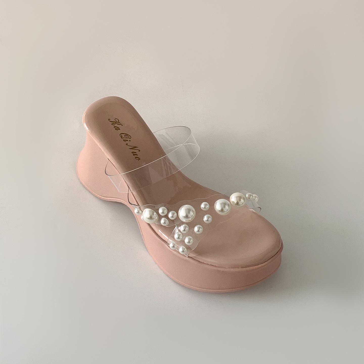 

Black high-end thick-bottomed wedge one-word slippers for women s summer wear 2025 new models with skirts to increase the height of French sandals 39