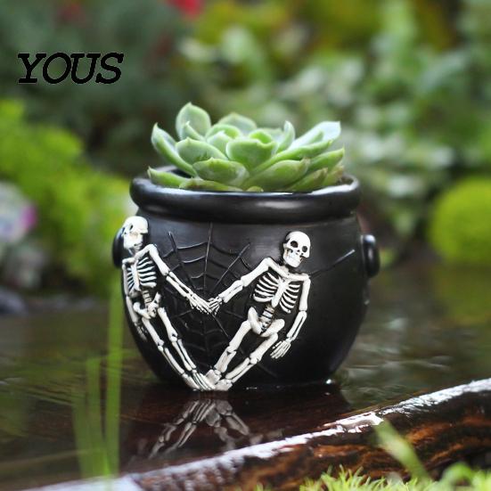 Vintage Style Ornament Witch Cauldron Planter, Gothic Skeleton Spider Web Flower Pot, Planter Halloween Decorative Plant Pot for Succulents