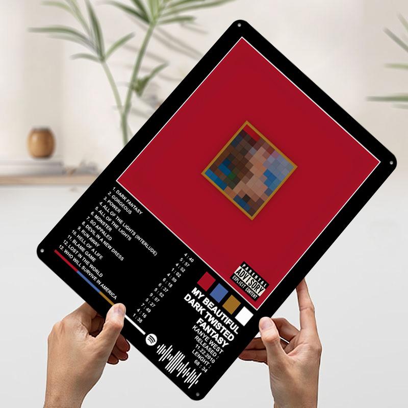 Kanye West Blaszany Plakat Plakaty Wall Art Metalowe Znaki Retro Vintage do Jaskini Mężczyzny Dekoracja Pokoju Luksusowe Elementy Wystroju Domu