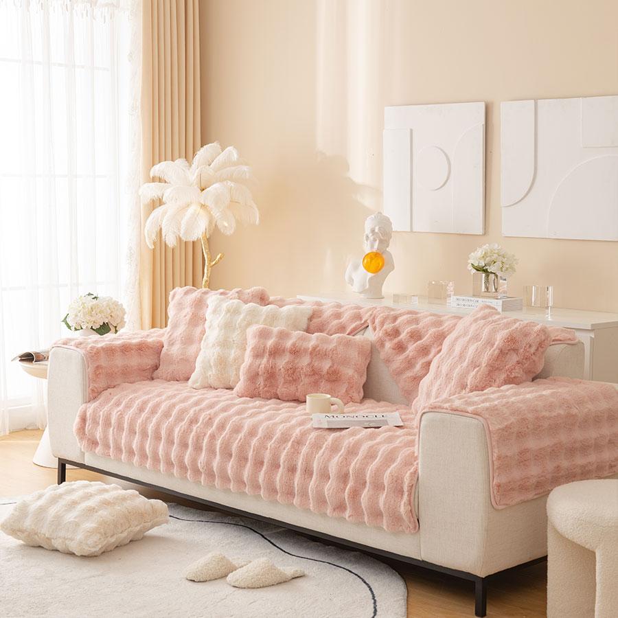 

1pc Imitation Rabbit Plush Sofa Cover Winter Warm Thick Plush Soft Sofa Slipcover Pet Favorite Non-slip Protective Couch Cover 1piece 70x70cm