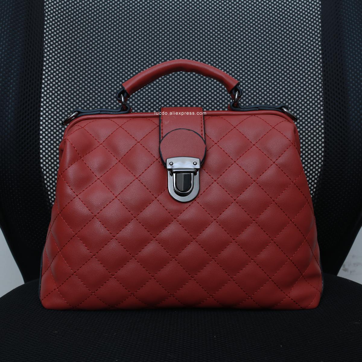 

Fashi Plaid Rivets Design Doctor Crossbody Bags For Women 2026 High Quality PU Leather Tote Solid Color Shoulder Handbags винний