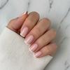 24 Unidades Adesivos de Unha Francesinha, Unhas Postiças Quadradas Rosa de Cobertura Total, Unhas de Pressão Brilhantes com Contorno Branco para Mulheres