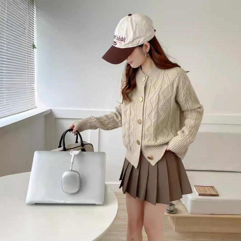 Autumn and Winter New Round Neck Retro Twist Knitted Cardigan Sweater Jacket Lazy Style Design Soft Waxy Sweater Women