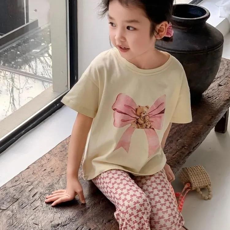 

Костюм в стиле вестерн для девочек, летняя детская футболка с короткими рукавами и принтом медведя и бабочки, расклешенные брюки, костюм из двух частей 80