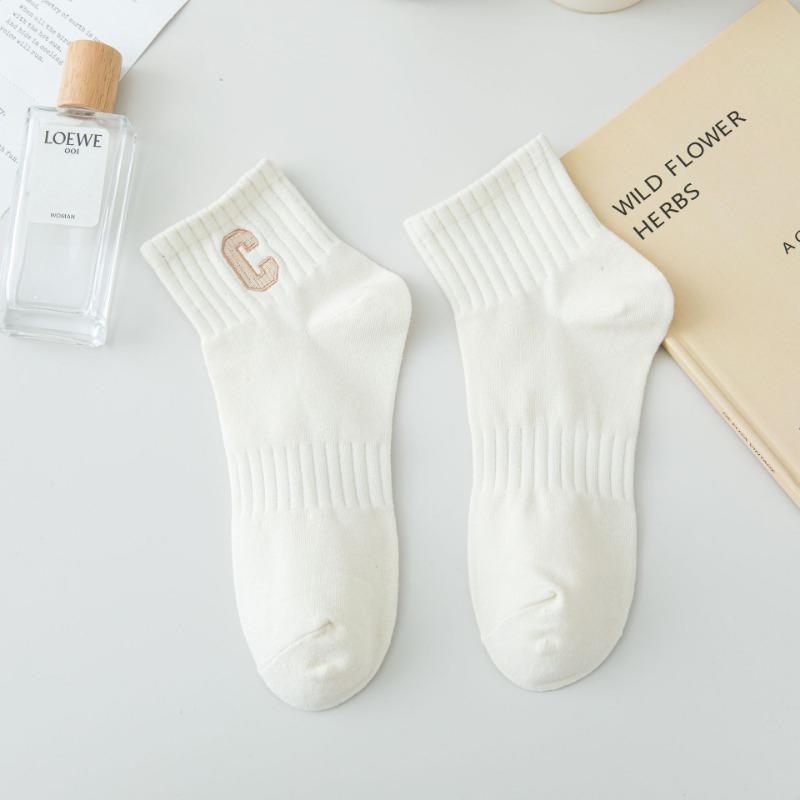 Female Spring and Autumn Assorted Embroidered Letter Low Help Shallow Mouth Socks