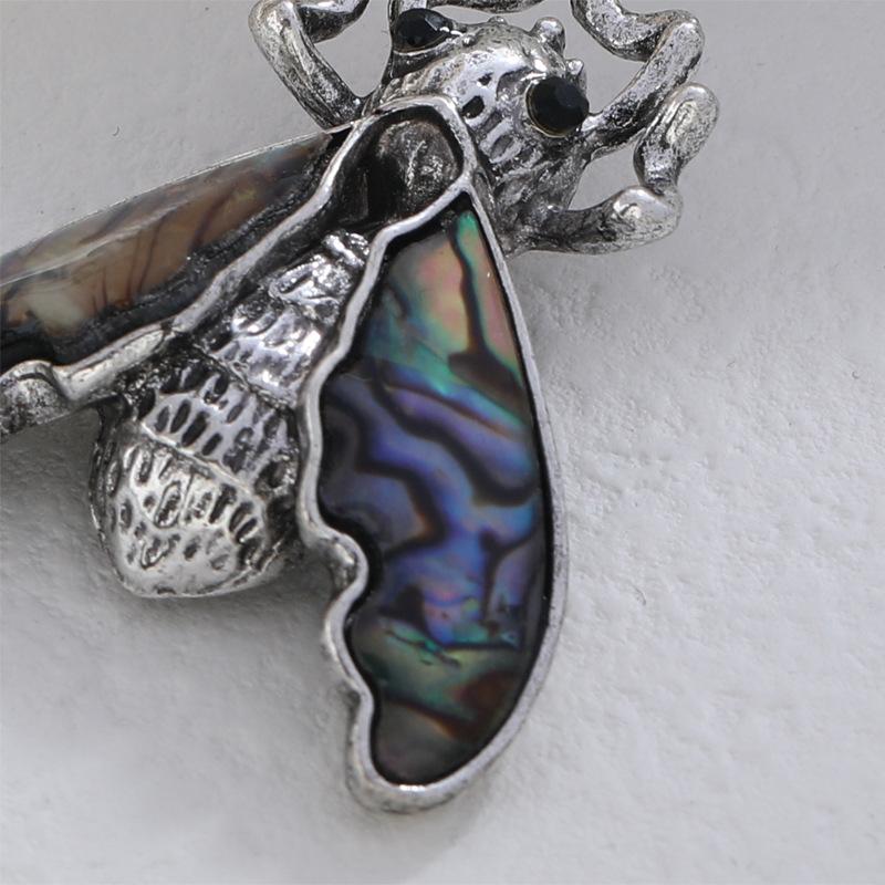 SKEDS Retro Bee Gecko Brooch Accessories For Women Creative Metal Insect Enamel Brooches Pins Clothing Coat Jewelry Gift