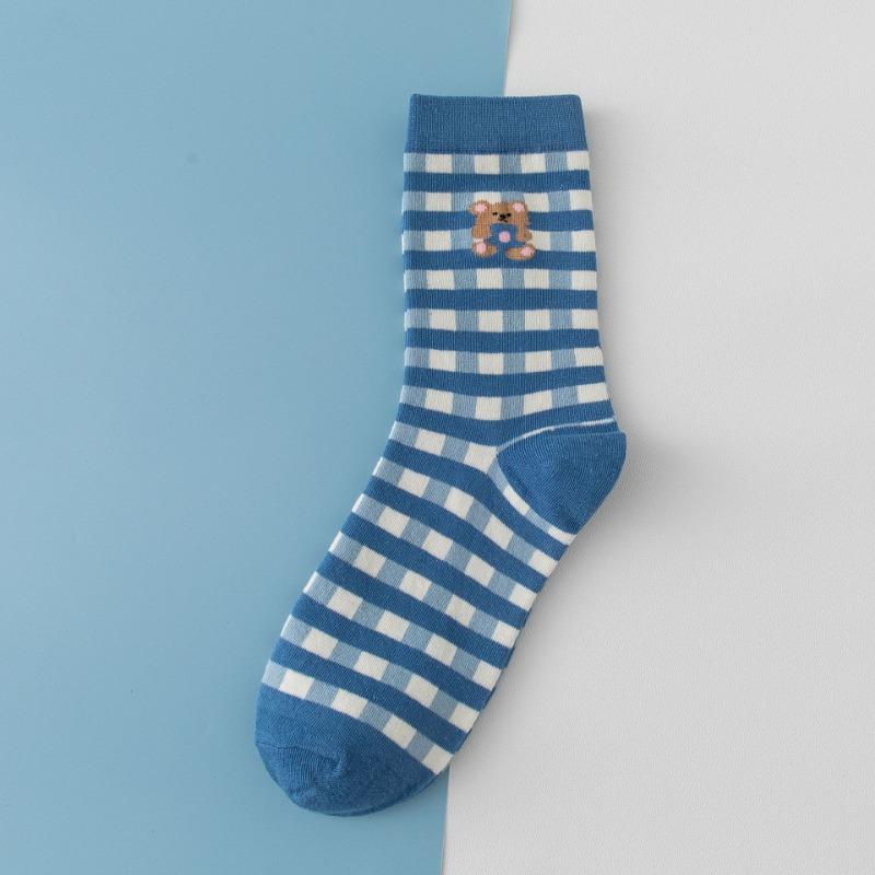 Women's Autumn and Winter Cartoon Bear Mid-calf Socks, Women's Socks, Cotton Sweat-absorbing and Breathable Cotton Socks