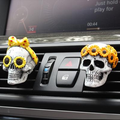 New Spot Car Trend Skull Aromatherapy Set with Incense Flakes Car Air Conditioner Pendant Car Accessories