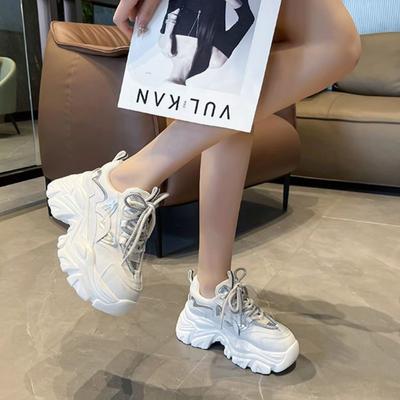 Scarpe da papà retrò versatili da donna 2024 nuove suola spessa aumento interno colorate sportive casual vulcanizzate Zapatillas Mujer