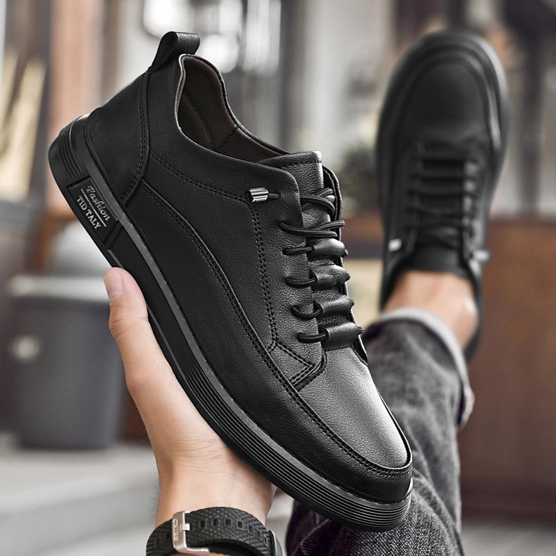 Fashion High Quality Male Walking Flats Men's Shoes Handmade Skate Shoes Men 2025 New Men's Casual Sneakers Fashion Lace Up Casual Shoes