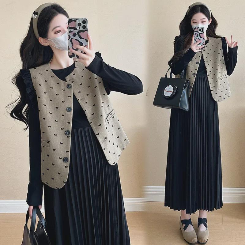 „Îmbrăcăminte de maternitate la modă 2024”: Fuste elegante din două piese și topuri de mărime mare pentru primăvară și toamnă"