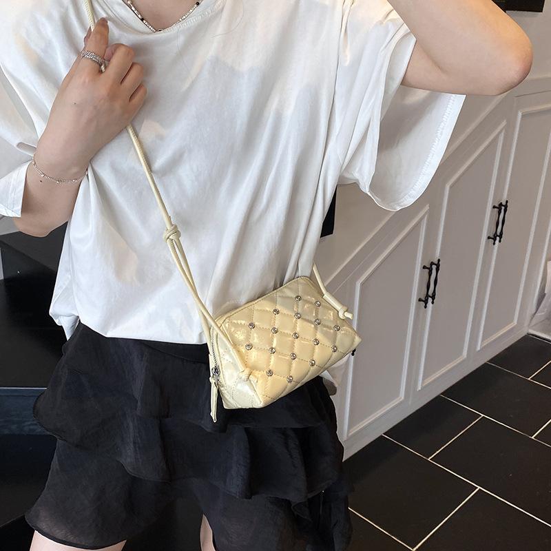 Premium diamond-encrusted shell bag women's 2025 new summer shoulder messenger bag trendy fashion casual small bag