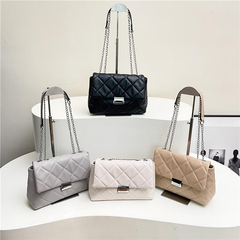 Rhombus embroidery thread small square bag women's 2026 autumn popular versatile fashion chain single shoulder messenger bag