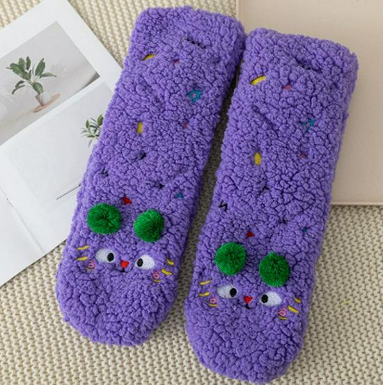 

Women s Lambswool Plush Sleeping Socks - Thick Warm Velvet for Autumn/Winter & Postpartum Maternity Floor Use