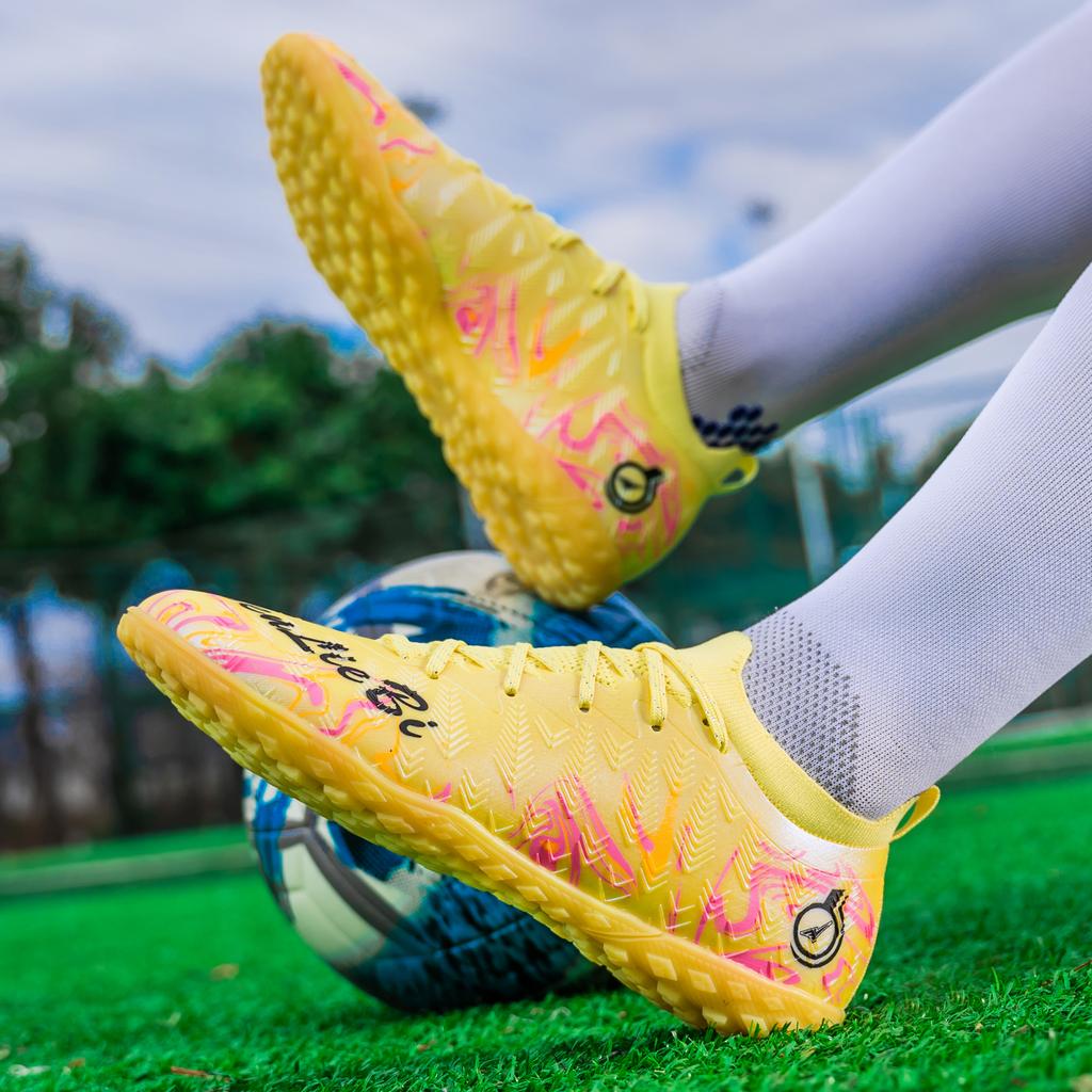 Men's Football Boots Professional Soccer Field Cleats TF/FG High Quality Teenager's Outdoor Non-slip Sports Cleats Sneakers