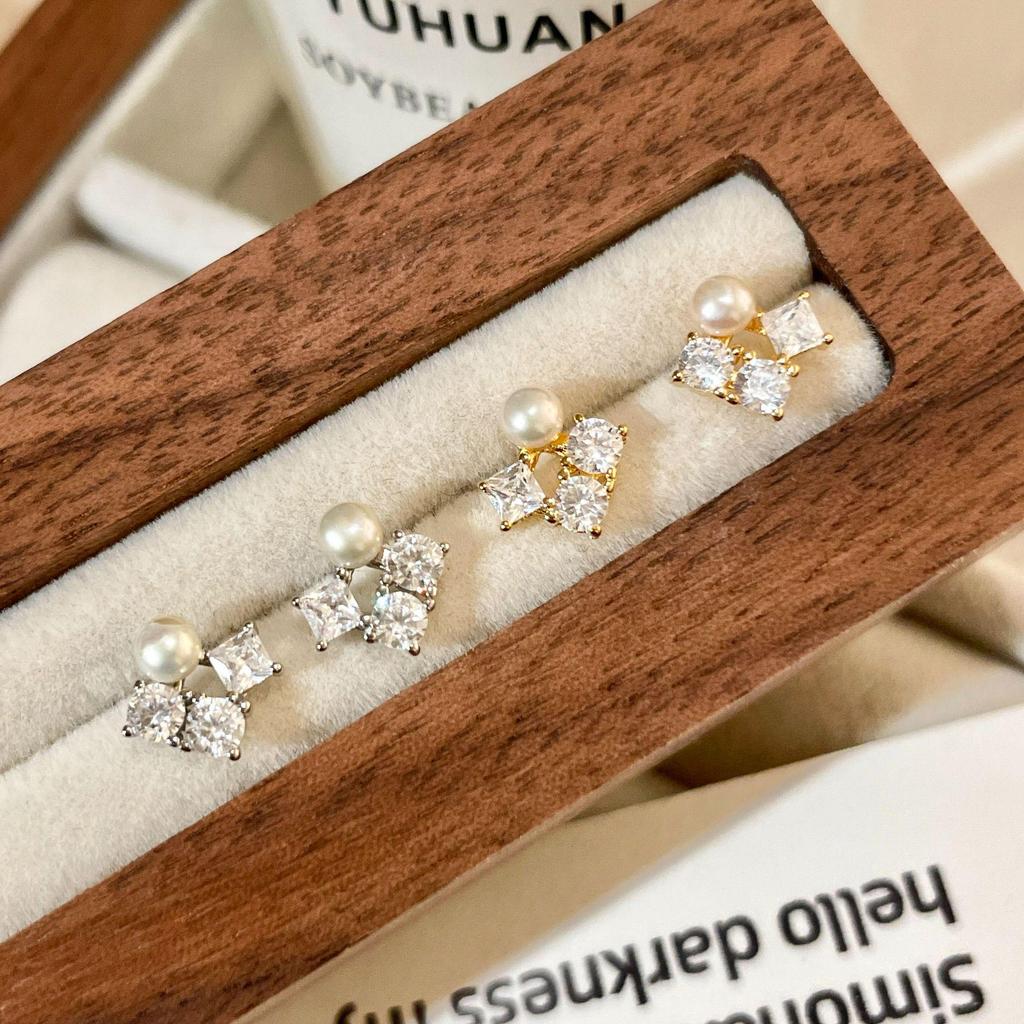 Zhao Lusi-Inspired Sterling Silver Pearl Earrings - High-End Niche Design