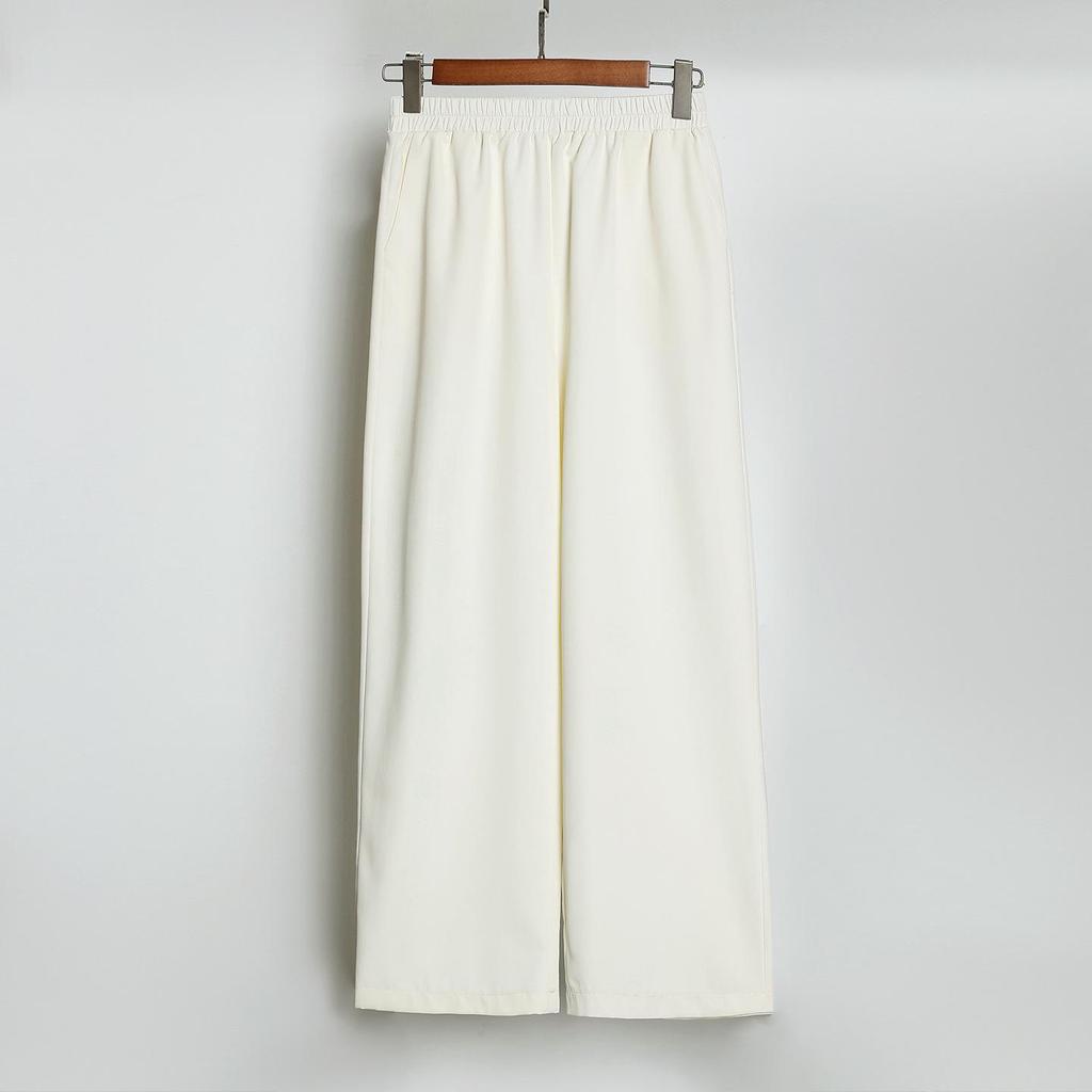 Elegant Summer Cotton-Linen Suit: Short-Sleeved Top for Women in Their Fifties, Chinese Style
