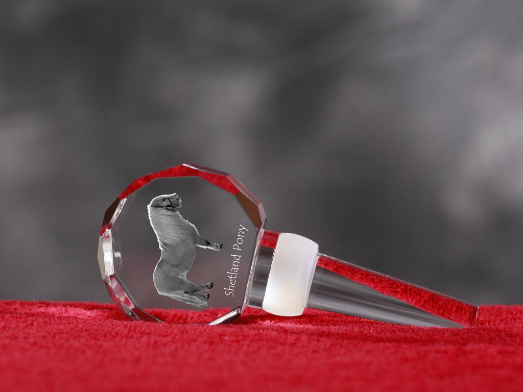Shetland Pony – Crystal bottle stopper with horse, unique wine stopper with photo | Art-Dog