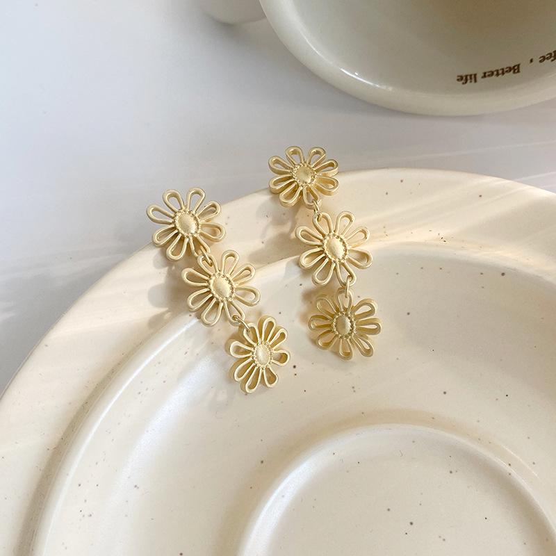 2024 Elegante Schlichte Blumenohrringe - Leichter Luxus-Mode