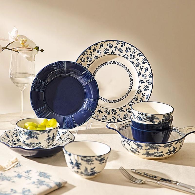 Retro Blaue Blumen Keramikteller Leichter Luxus Romantisches Restaurant Köstliche Pasta Steakteller Zuhause Frühstück Obst Salatteller