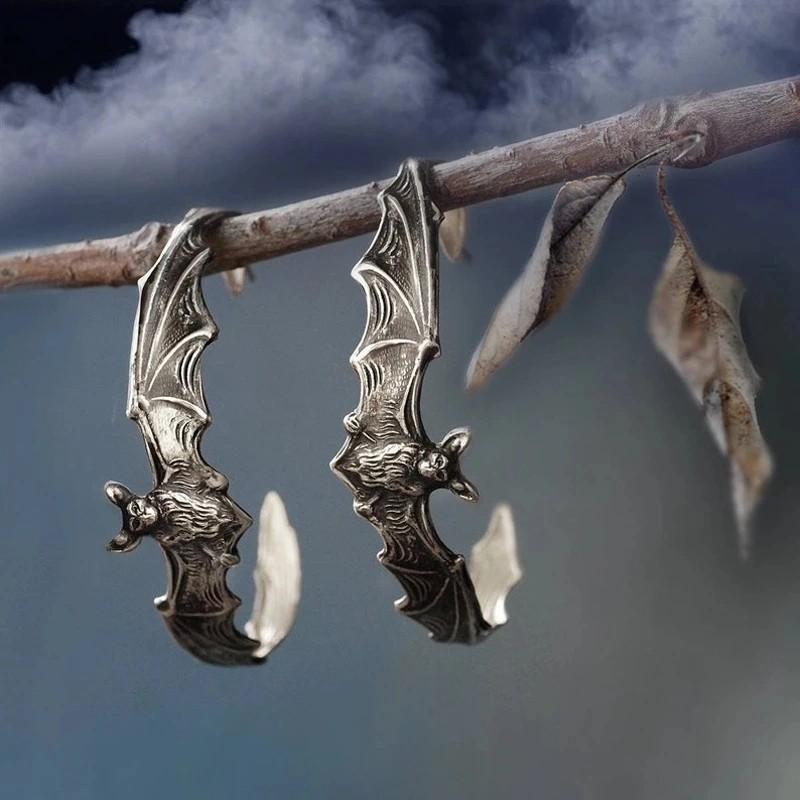 

Vintage Creative Bat Pendant Earrings Charm for Women Silver Color Jewelry Party Boho Animal Earring Accessories Gifts Wholesale