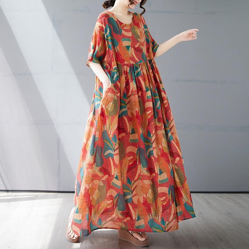 Sommer neues einfaches böhmisches langes Kleid gefettetes und vergrößertes kurzärmeliges Rundhals-Druckkleid Damenbekleidung