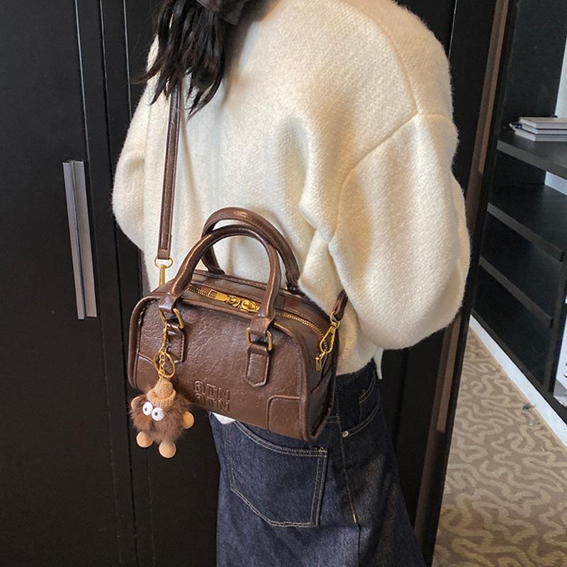 New Autumn and Winter Crossbody Bag Tote Women's Bag Simple Small Square Bag High-end Retro Bag