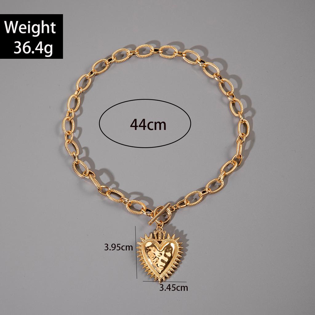 Stylish Retro Personalized Iron Gold Necklace, Simple Love Sunflower Alloy Pendant Accessories