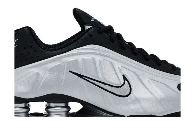 Nike Shox R4 Metallic Silver Black