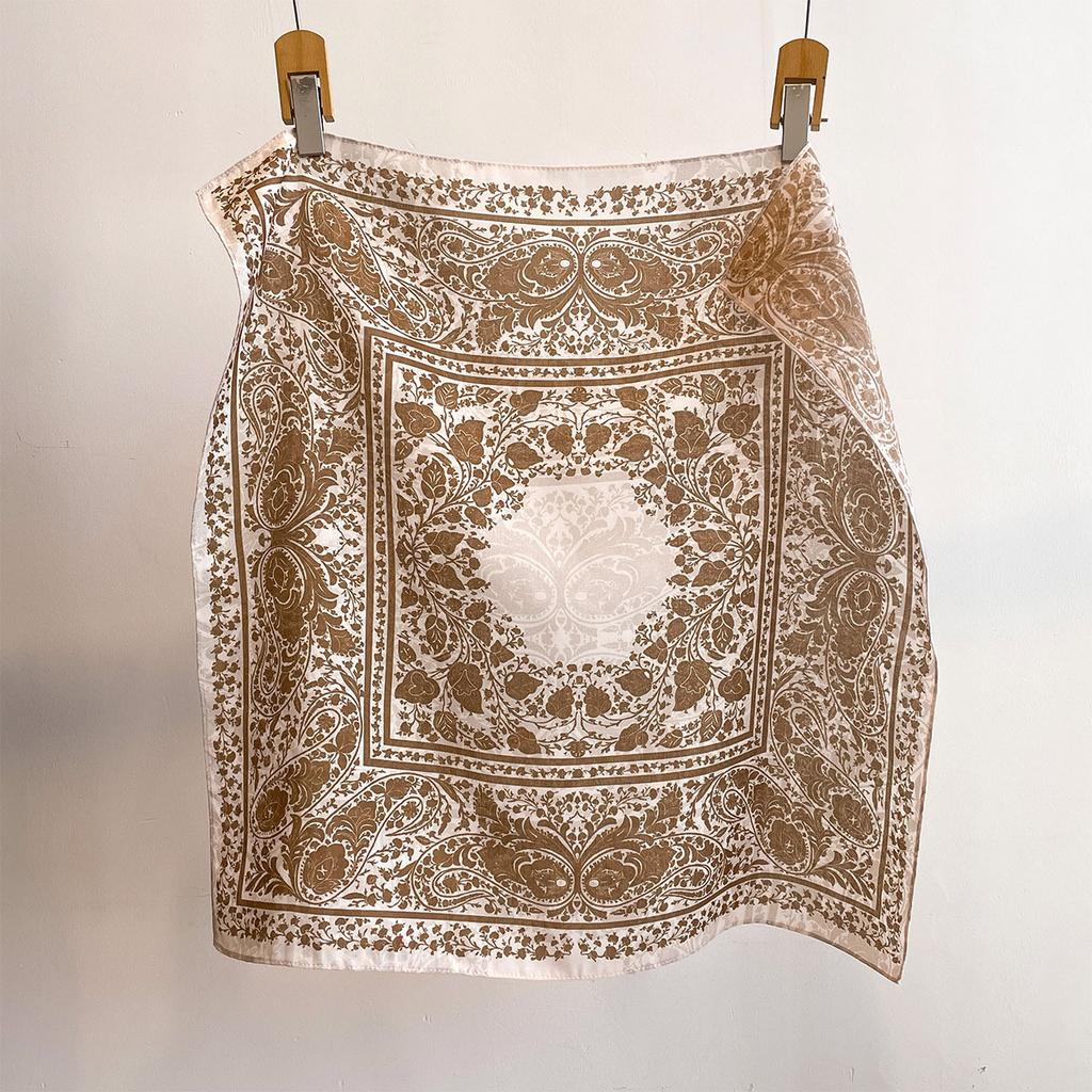 Spring and summer new double-sided cashew flower square scarf multi-color retro silk scarf women's daily age reduction small square scarf