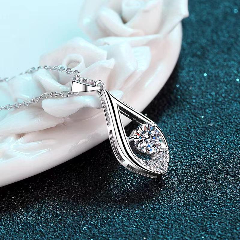 Teardrop Pear Shape Pendant Clavicle Necklace