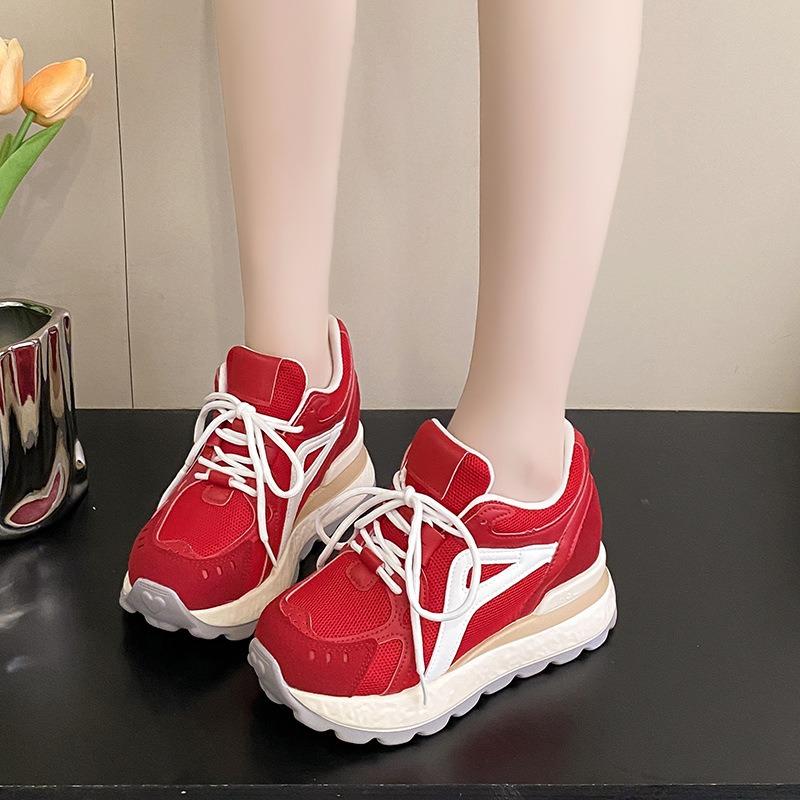 Cowhide Version of the New Platform Women's Shoes, Spring and Autumn Heightening Sports Versatile White Shoes