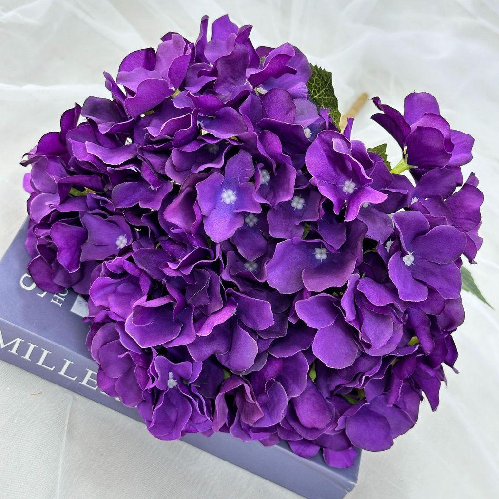 English Romantic Wedding Hydrangea Wall Decor With Silk Flowers For Venue And Home Ambience